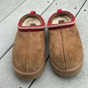 UGG TAZZ Platform | UGG Tasman | Red stitch | Size 4 Ugg Shoes/Slipper/platform
